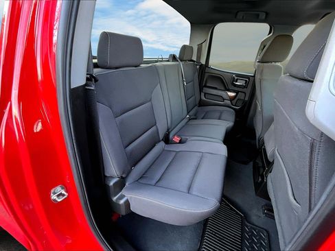 Used 2019 GMC Sierra 1500 SLE w/ SLE Value Package image 17