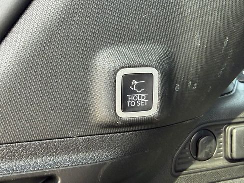 Used 2023 Jeep Grand Cherokee Trailhawk AWD/4WD image 35