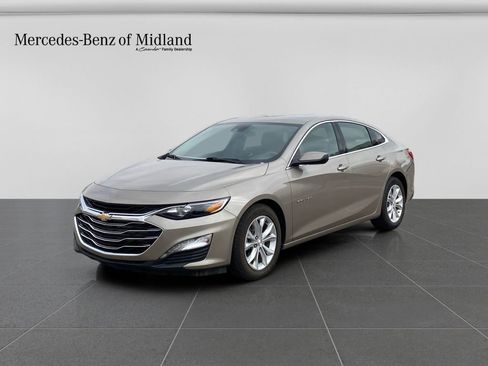 Used 2024 Chevrolet Malibu LT image 3