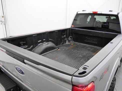 Used 2023 Ford F350 XLT image 38