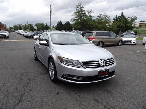 Used 2013 Volkswagen CC Sport image 2