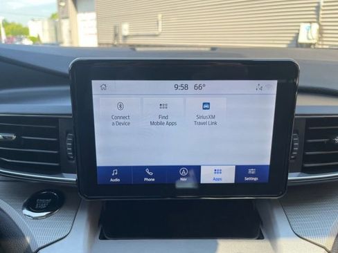 Used 2023 Ford Explorer XLT w/ Equipment Group 202A AWD/4WD image 57
