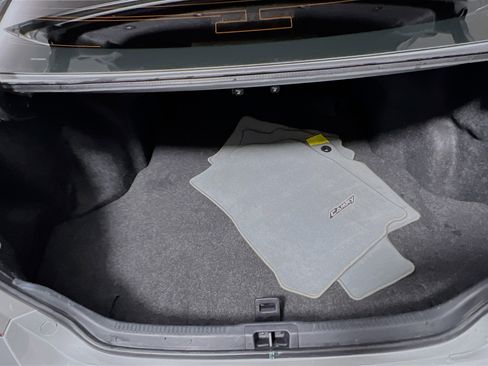 Used 2016 Toyota Camry LE image 34