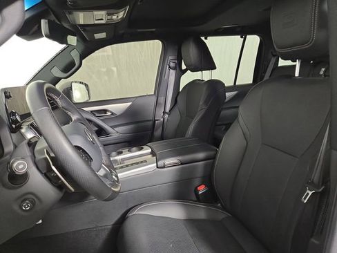Used 2025 Lexus LX 600 F Sport w/ Accessory Package (2T) image 14
