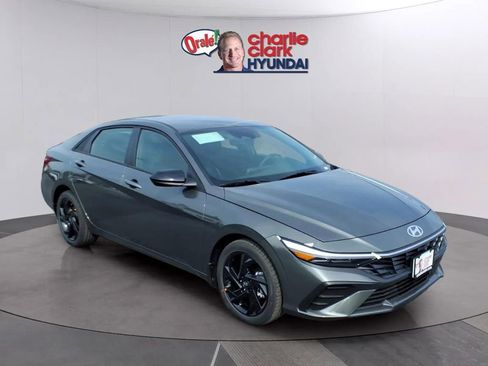 New 2026 Hyundai Elantra Sport FWD image 7