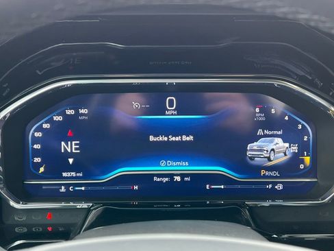 Used 2024 Chevrolet Silverado 1500 LT image 19