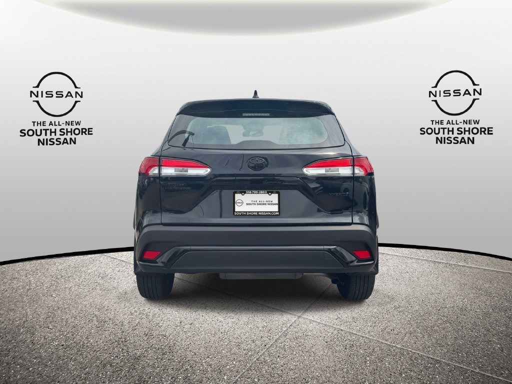 Used 2024 Toyota Corolla Cross AWD Hybrid image 6