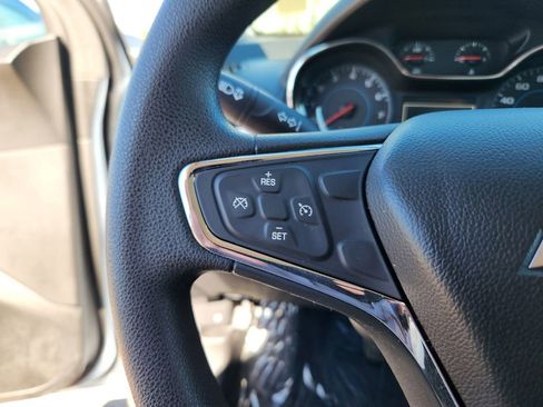 Used 2017 Chevrolet Cruze LT image 22