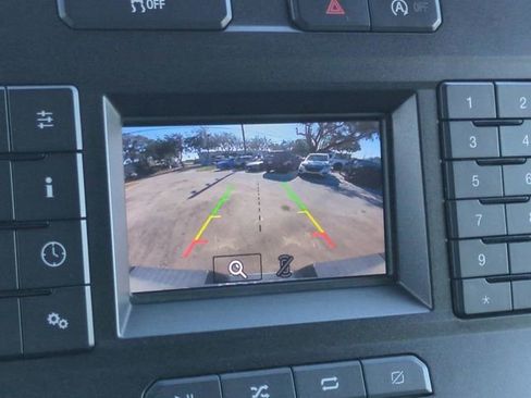 Used 2018 Ford F150 XLT image 23