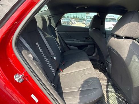 Used 2025 Hyundai Elantra Sport FWD image 14