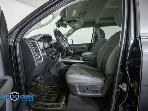 Used 2018 RAM 1500 Big Horn AWD/4WD image 11