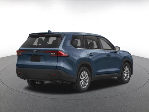 Used 2025 Toyota Grand Highlander FWD image 2