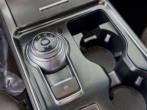 Used 2020 Ford Edge SE image 20