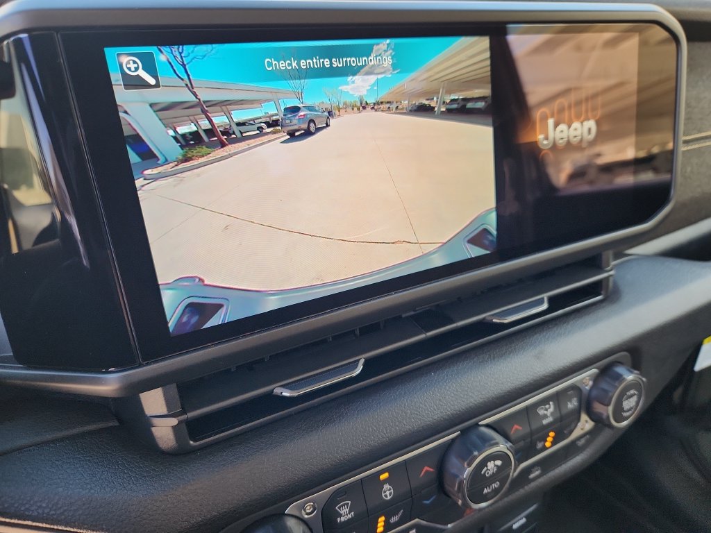 New 2026 Jeep Gladiator Willys AWD/4WD image 16