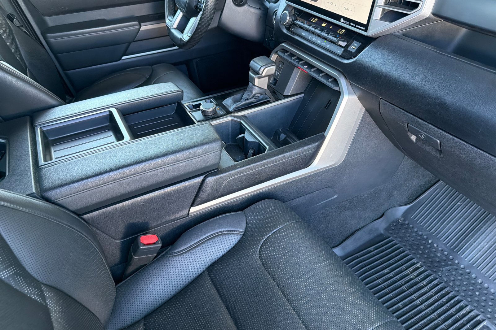 Used 2023 Toyota Tundra SR5 w/ SR5 Premium Package AWD/4WD image 19
