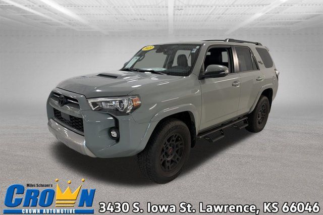 Used 2023 Toyota 4Runner TRD Off-Road Premium w/ Moonroof Package AWD/4WD image 1