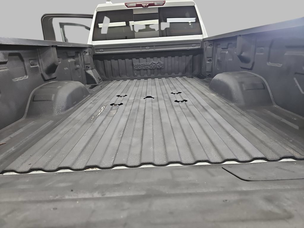 Used 2020 Chevrolet Silverado 2500 High Country w/ Z71 Off-Road Package AWD/4WD image 15