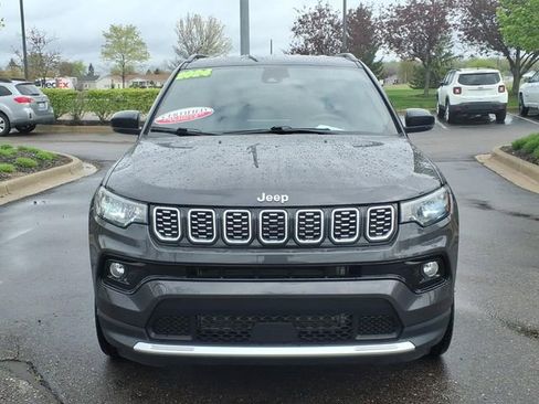 Certified 2024 Jeep Compass Limited AWD/4WD image 2