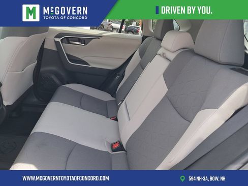 Used 2022 Toyota RAV4 XLE w/ Convenience Package AWD/4WD image 22