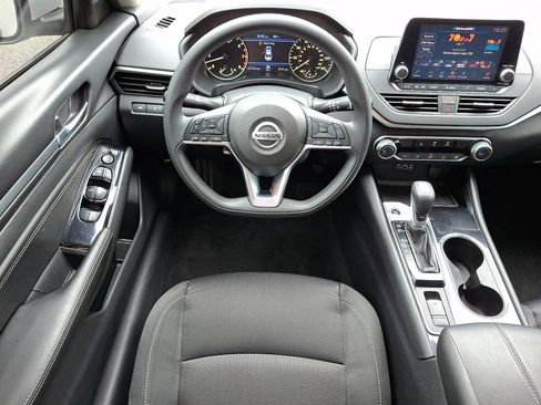 Used 2021 Nissan Altima 2.5 SV AWD/4WD image 19