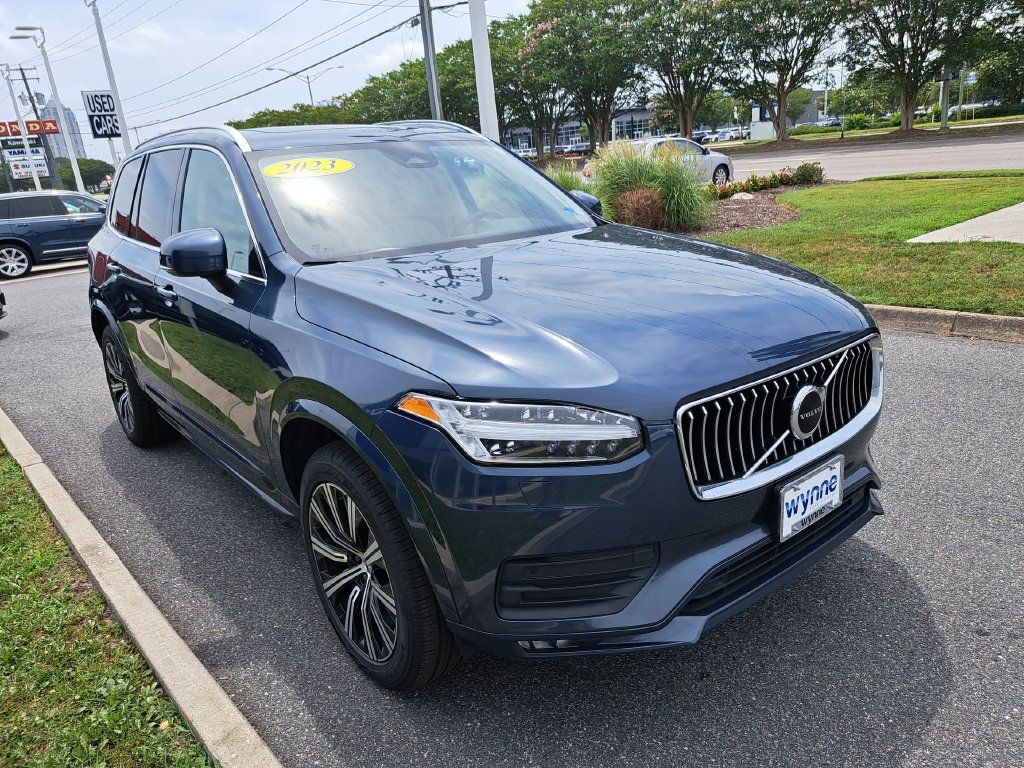 Used 2023 Volvo XC90 B6 Core w/ Climate Package AWD/4WD image 4