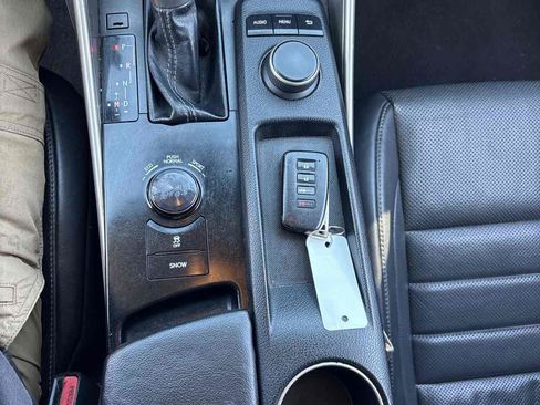 Used 2015 Lexus IS 250 RWD image 21