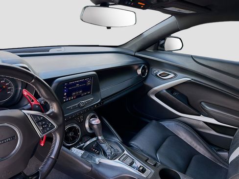Used 2022 Chevrolet Camaro LT w/ RS Package image 21