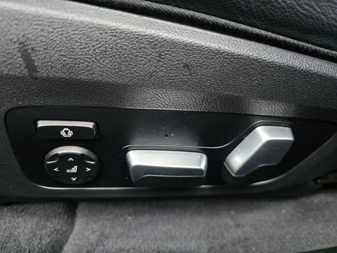 Used 2023 BMW i4 eDrive40 w/ M Sport Package image 34