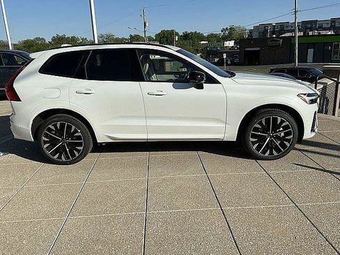 New 2026 Volvo XC60 B5 Ultra w/ Climate Package AWD/4WD image 7