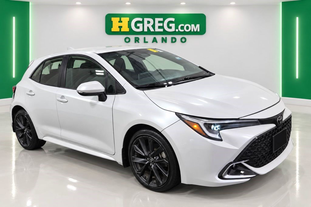 Used 2023 Toyota Corolla XSE FWD image 4