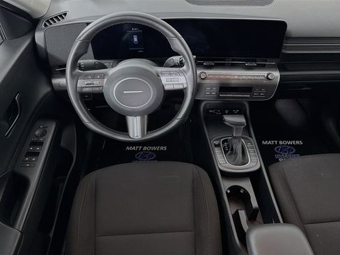 Certified 2025 Hyundai Kona SEL image 22