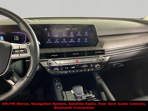 Used 2024 Kia Telluride EX w/ EX Captain's Chair Package AWD/4WD image 9