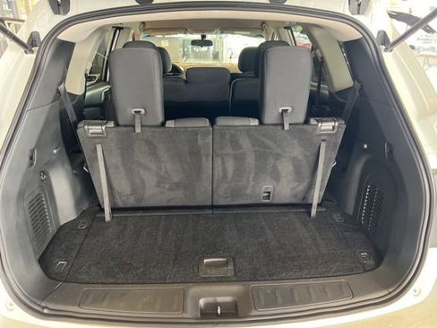 Used 2018 Nissan Pathfinder S FWD image 19