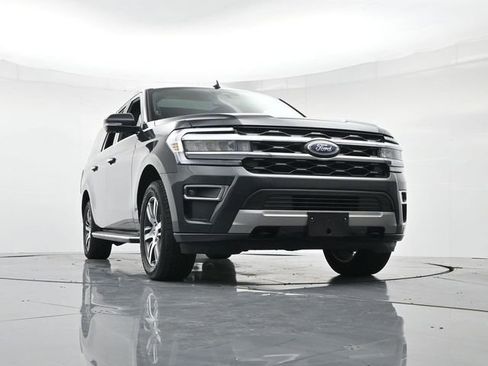 Used 2023 Ford Expedition Max Limited image 35