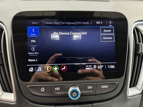 Used 2023 Chevrolet Malibu LT FWD image 20