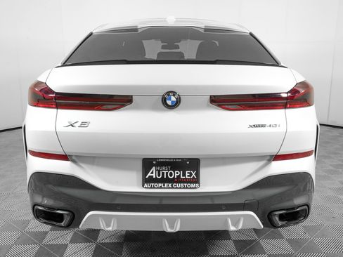Used 2025 BMW X6 xDrive40i w/ Climate Comfort Package AWD/4WD image 5