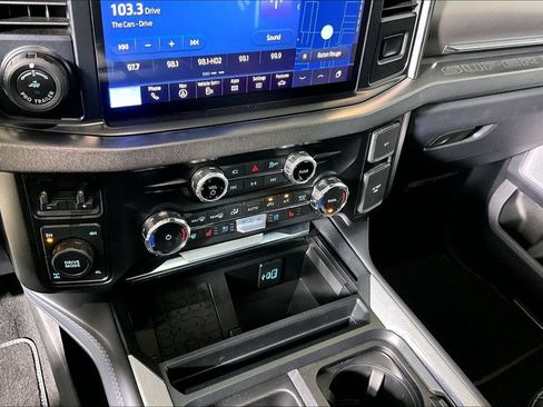 Certified 2025 Ford F250 Platinum AWD/4WD image 25