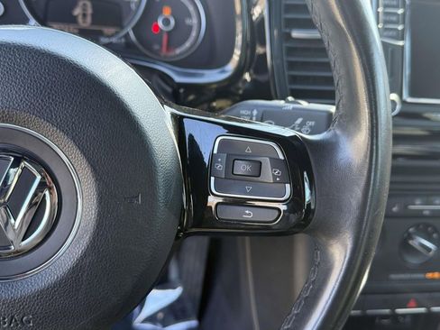 Used 2018 Volkswagen Beetle 2.0T Coast image 25