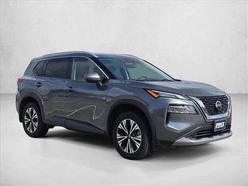 Used 2021 Nissan Rogue SV w/ Premium Package FWD image 3