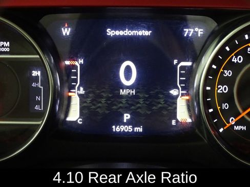 Used 2023 Jeep Wrangler Unlimited Rubicon image 36