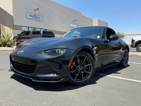 Used 2016 MAZDA MX-5 Miata Club RWD image 1