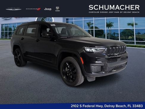 New 2025 Jeep Grand Cherokee L Altitude RWD image 1