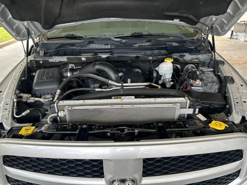 Used 2019 RAM 1500 Express RWD image 13