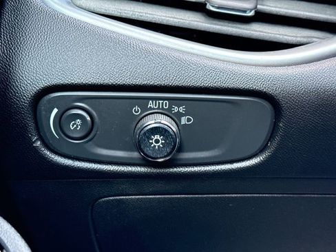 Used 2017 Chevrolet Malibu LS FWD image 20