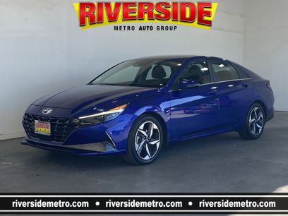 Certified 2022 Hyundai Elantra Limited w/ Cargo Package