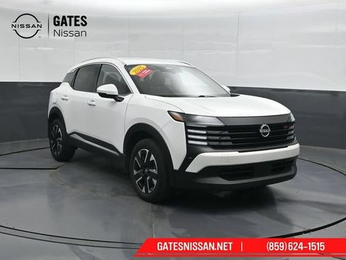 Certified 2025 Nissan Kicks SR AWD/4WD image 4