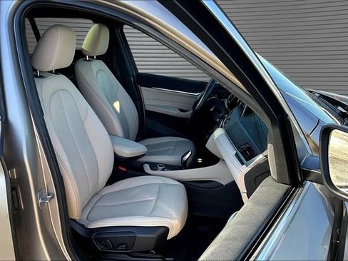 Used 2021 BMW X1 xDrive28i w/ Premium Package AWD/4WD image 28