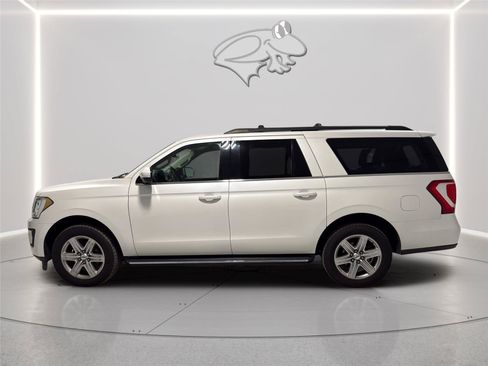 Used 2018 Ford Expedition Max XLT w/ Equipment Group 202A AWD/4WD image 2