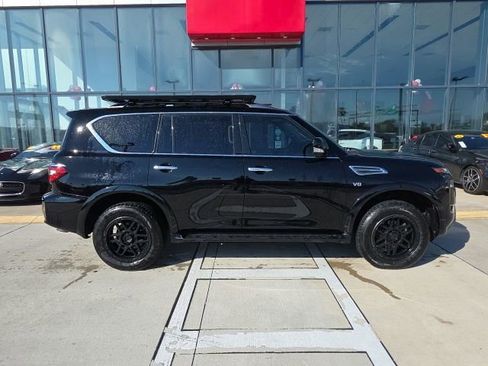 Used 2021 Nissan Armada SV w/ SV Appearance Package image 3