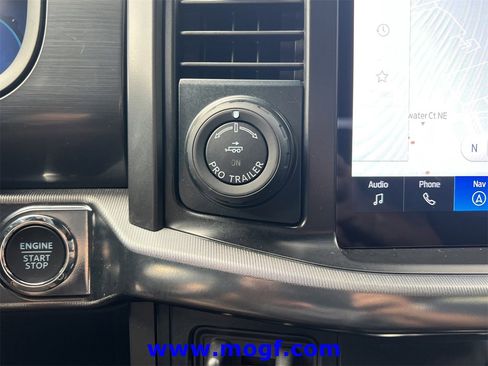 Used 2025 Ford F150 Lariat w/ Equipment Group 501A Mid image 9